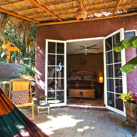 The Bungalows Hotel