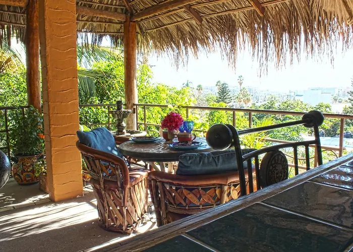 Hotel The 4*